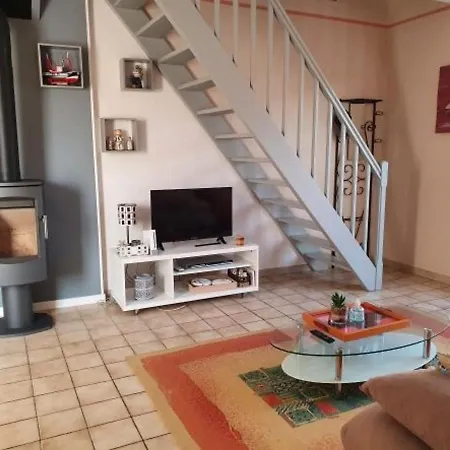 Сasa de vacaciones Charmante Maison 5 Pers, Proche Et Centre, Avec Jardin, Bbq Et Wi-fi, - Fr-1-476-42