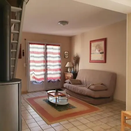 Charmante Maison Proche Centre, 5 Pers, Jardin - Fr-1-476-42 Сasa de vacaciones *